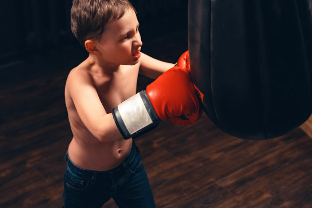 Как выбрать боксерскую грушу для ребенка